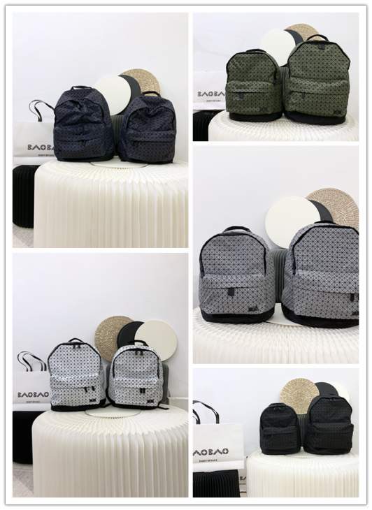 Picture of Issey Miyake Handbags _SKUfw195899064fw
